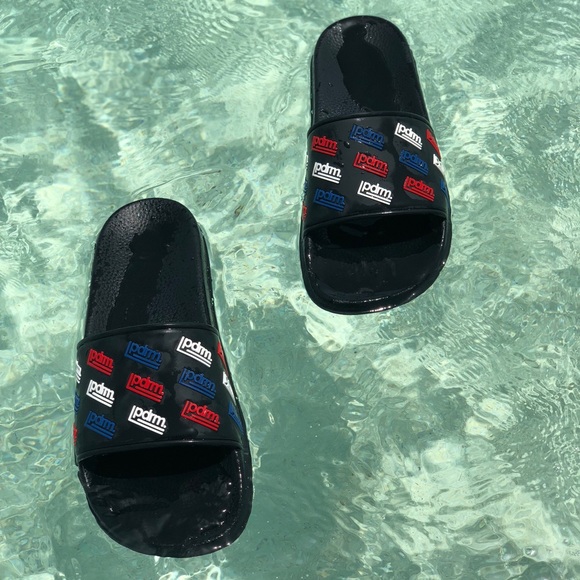 Padded Room Multi-Color Slides - Picture 4 of 5